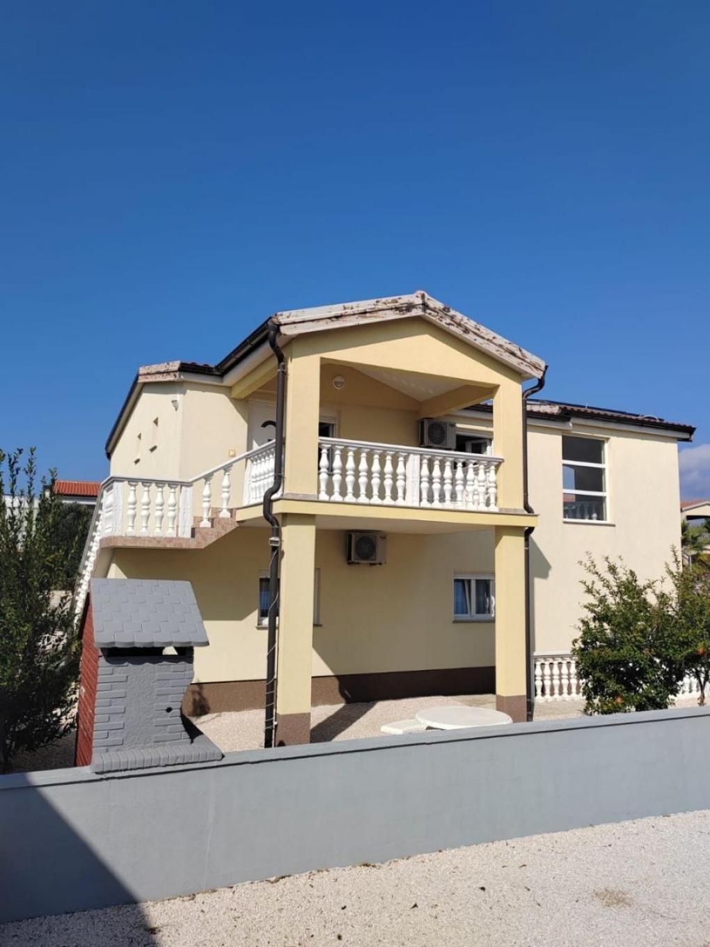 Apartments Draga - Comfortable & Afordable Vir Exterior photo