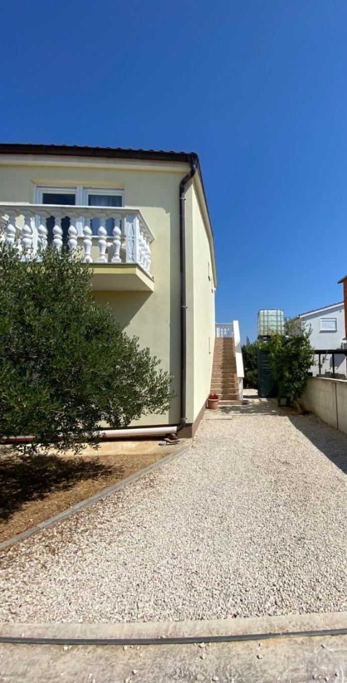 Apartments Draga - Comfortable & Afordable Vir Exterior photo