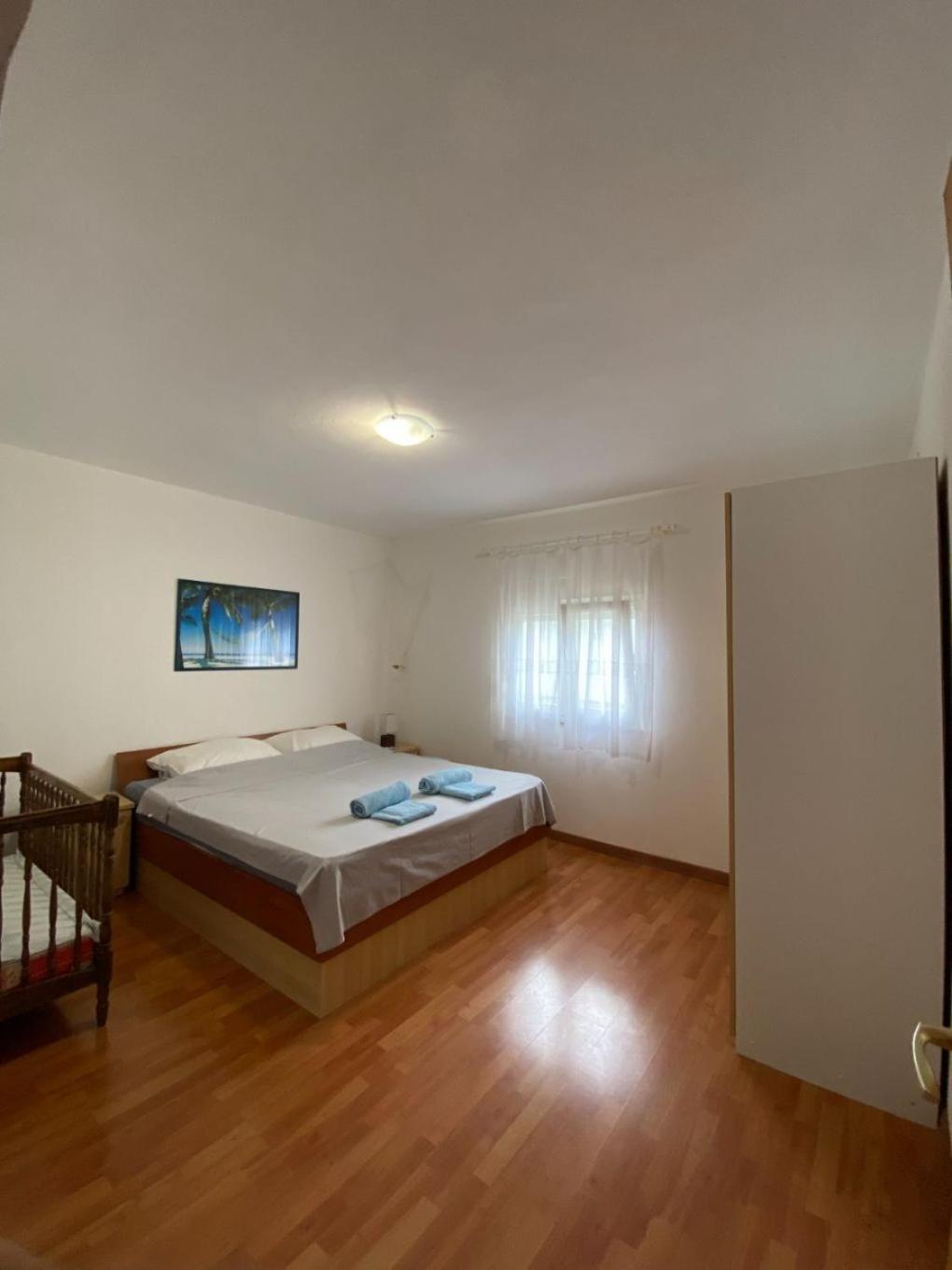 Apartments Draga - Comfortable & Afordable Vir Exterior photo